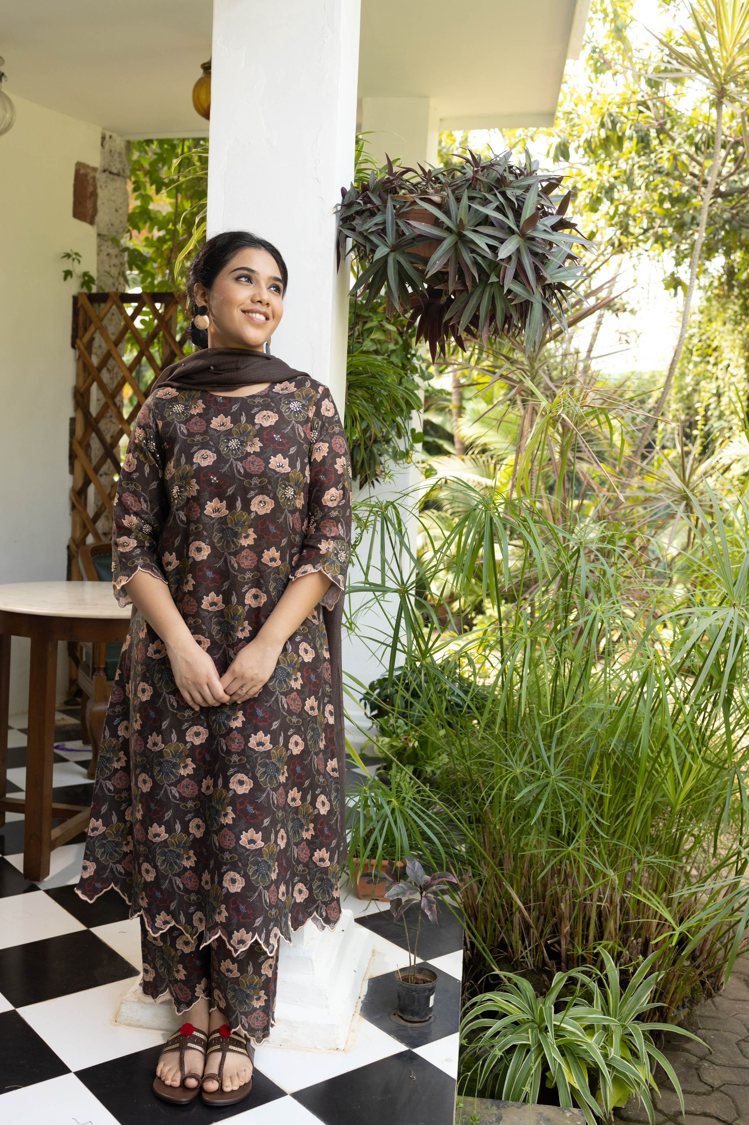 Chocolate Orchid Linen Set