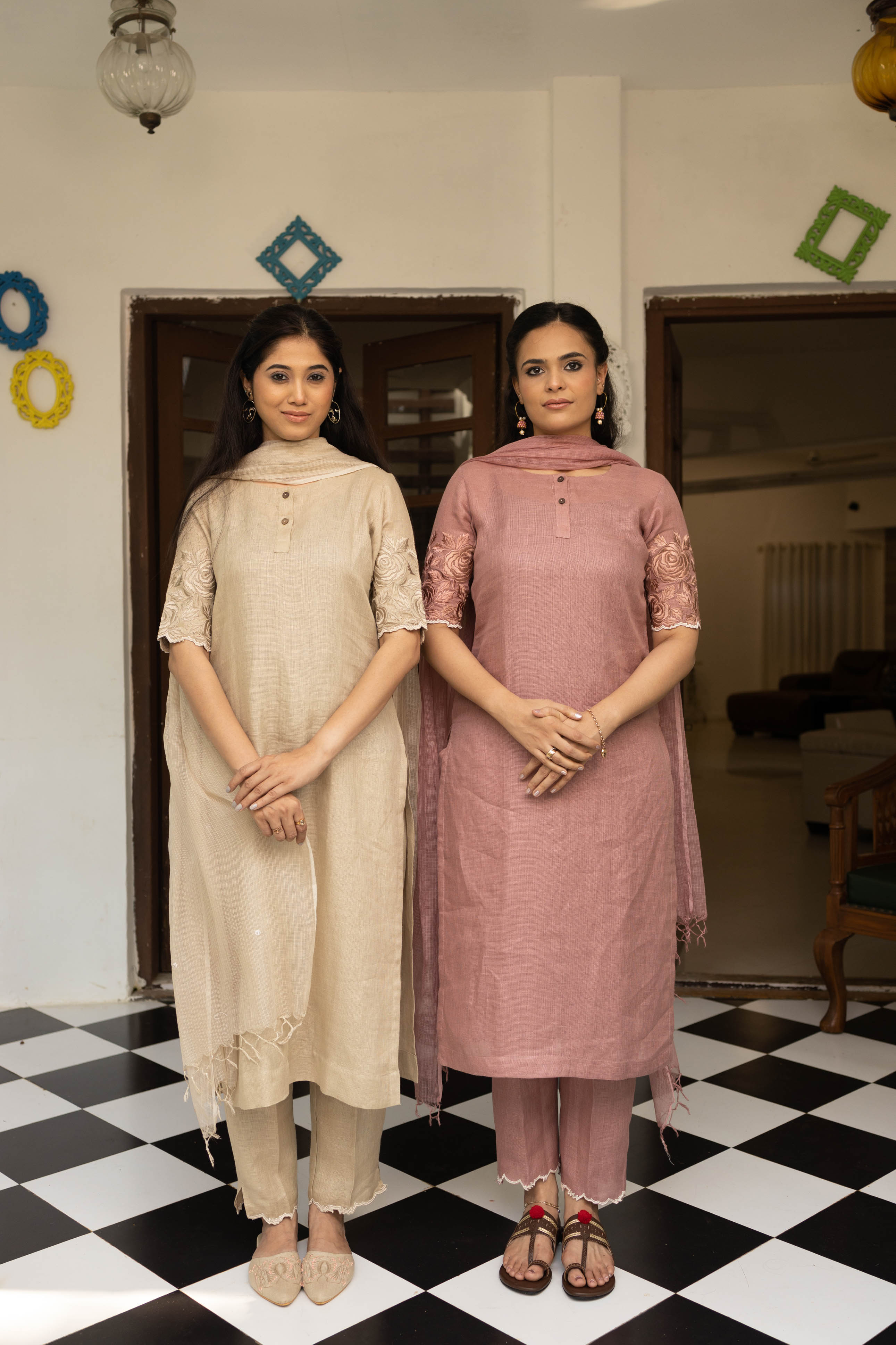 BARE BEIGE ROSE-CUT LINEN SET