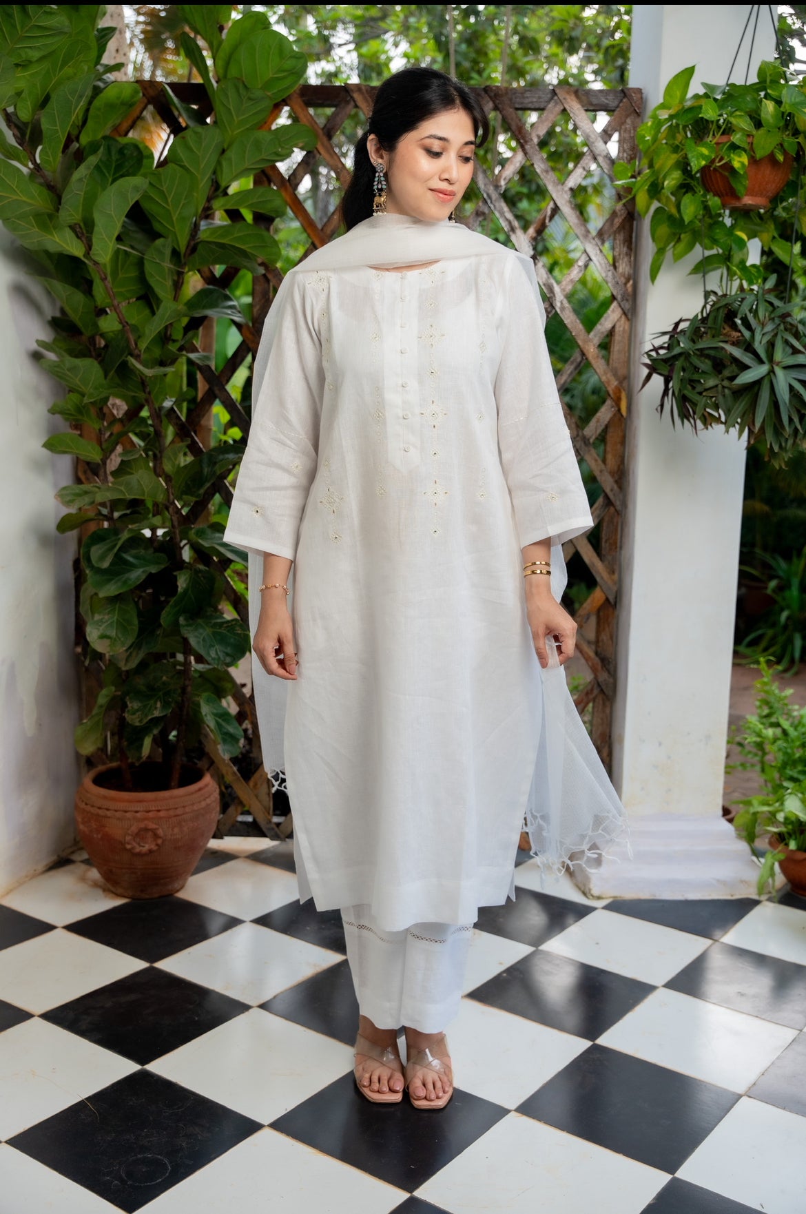 STAR WHITE LINEN SET