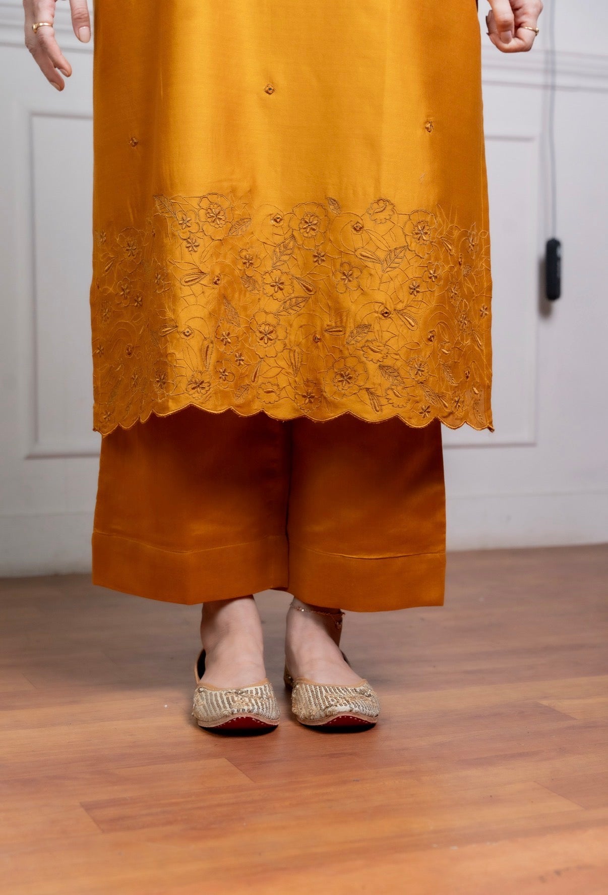 Wood Gold Chanderi Silk Set