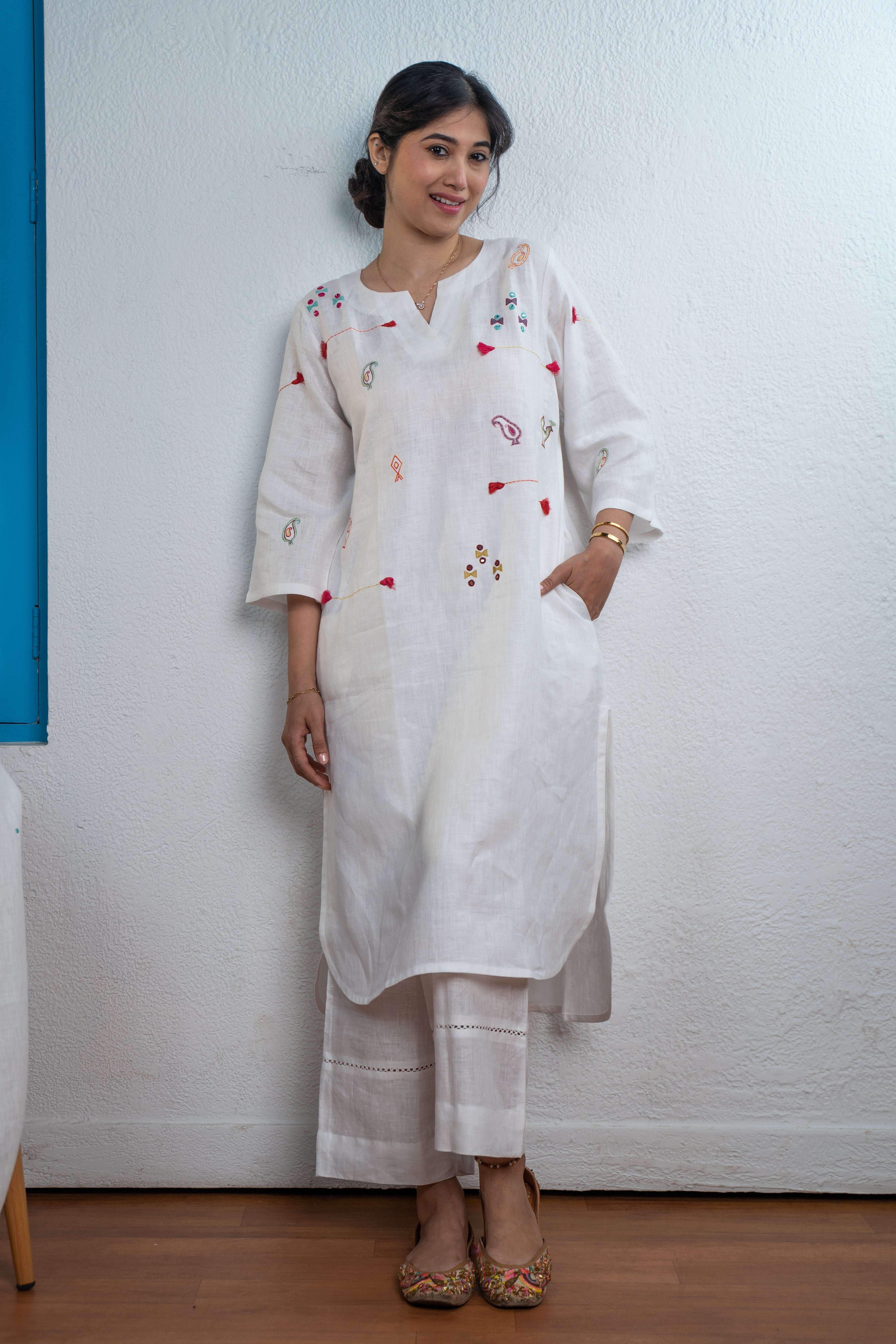 FEATHER WHITE LINEN KURTA PANT