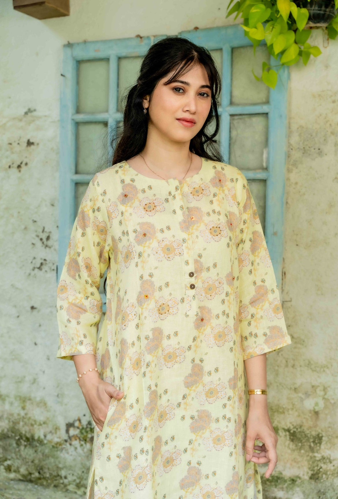 YELLOW IRIS LINEN PAIR