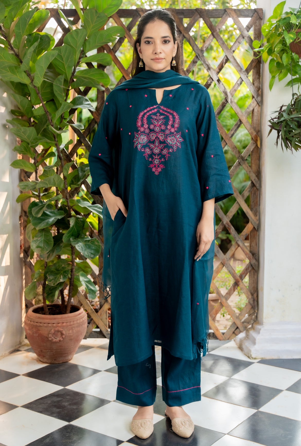 PEACOCK BLUE LINEN SET