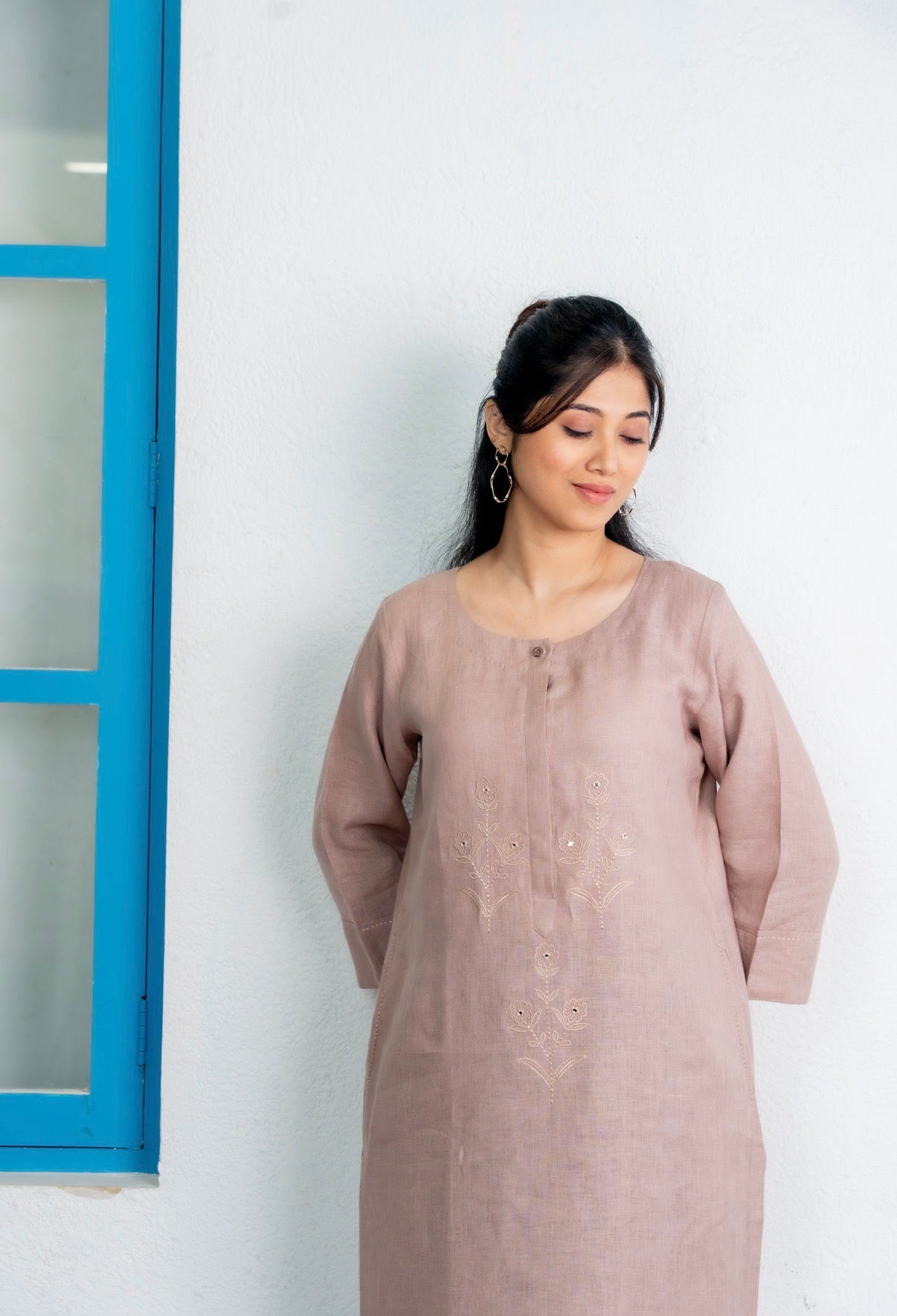 Rose Taupe - Black Linen Pair