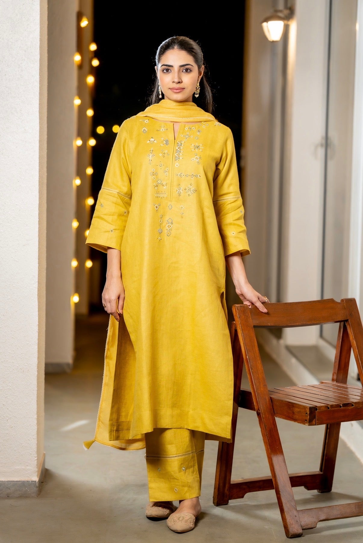 Old Gold Mustard Linen Set