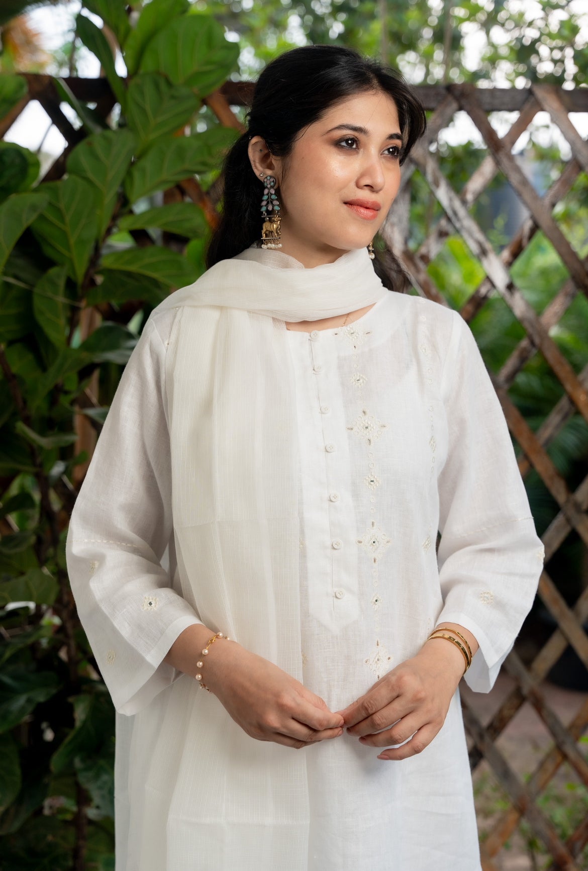 STAR WHITE LINEN SET