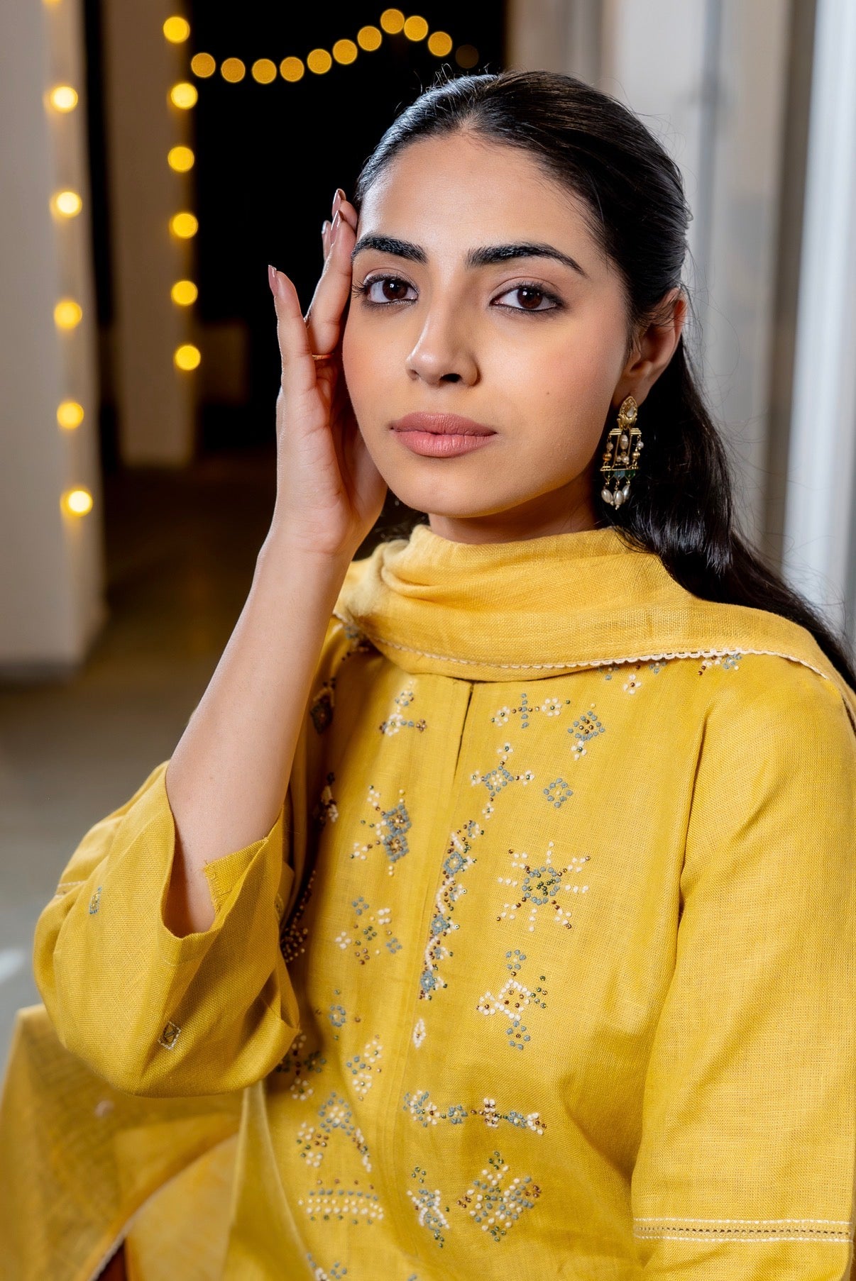 Old Gold Mustard Linen Set