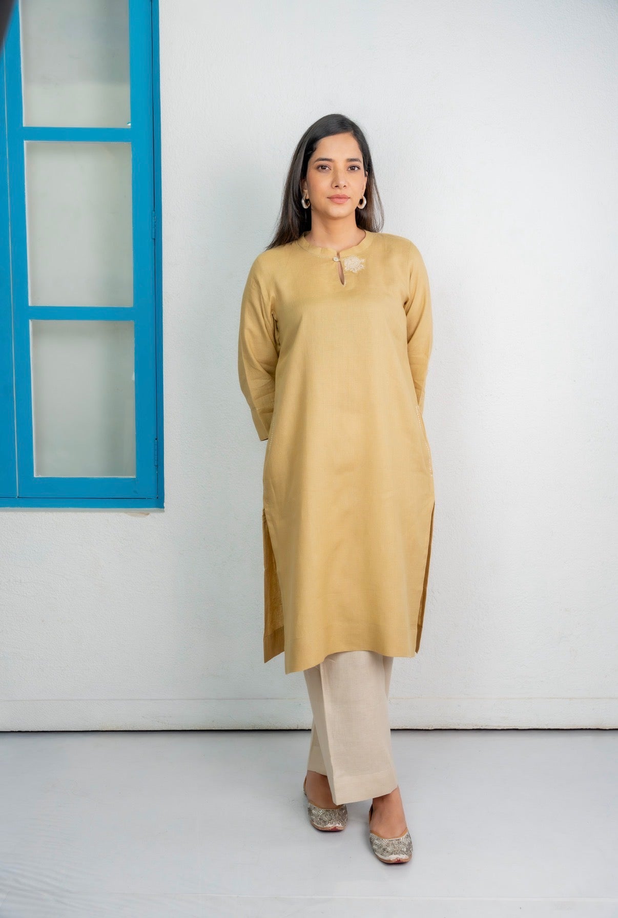 Old Yellow-Ivory Linen Pair