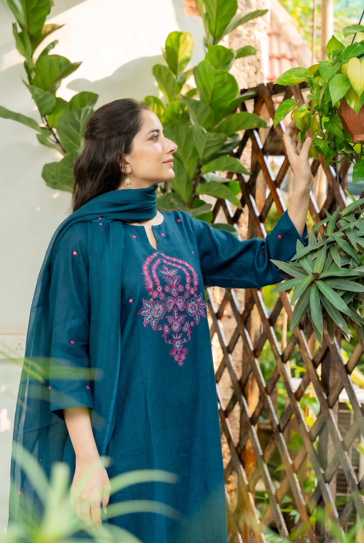 PEACOCK BLUE LINEN SET