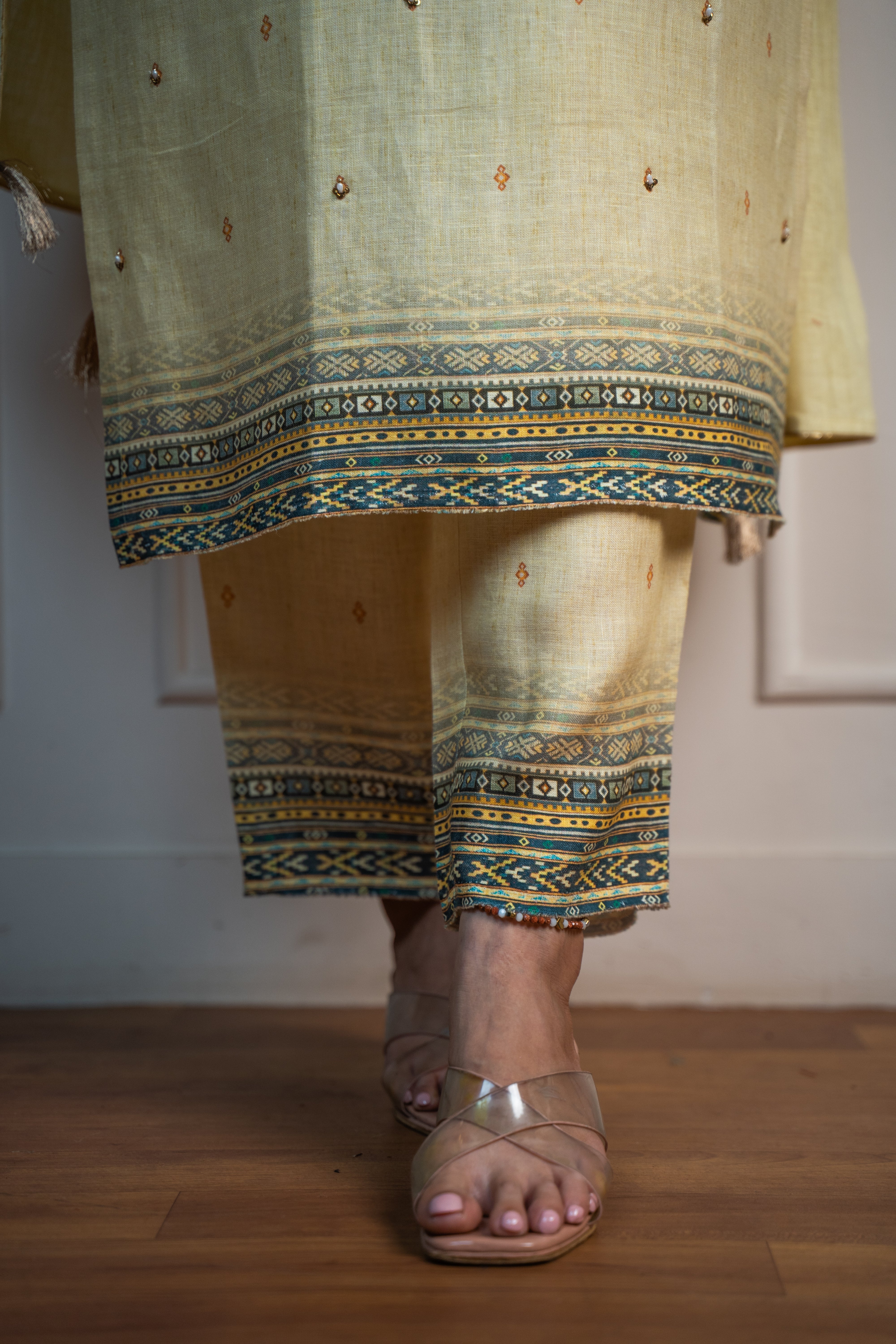 VIVID YELLOW LINEN SET