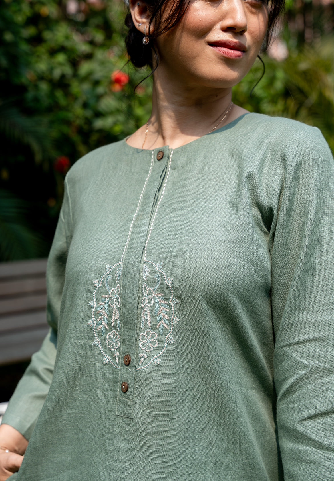 MOSS GREEN LINEN PAIR