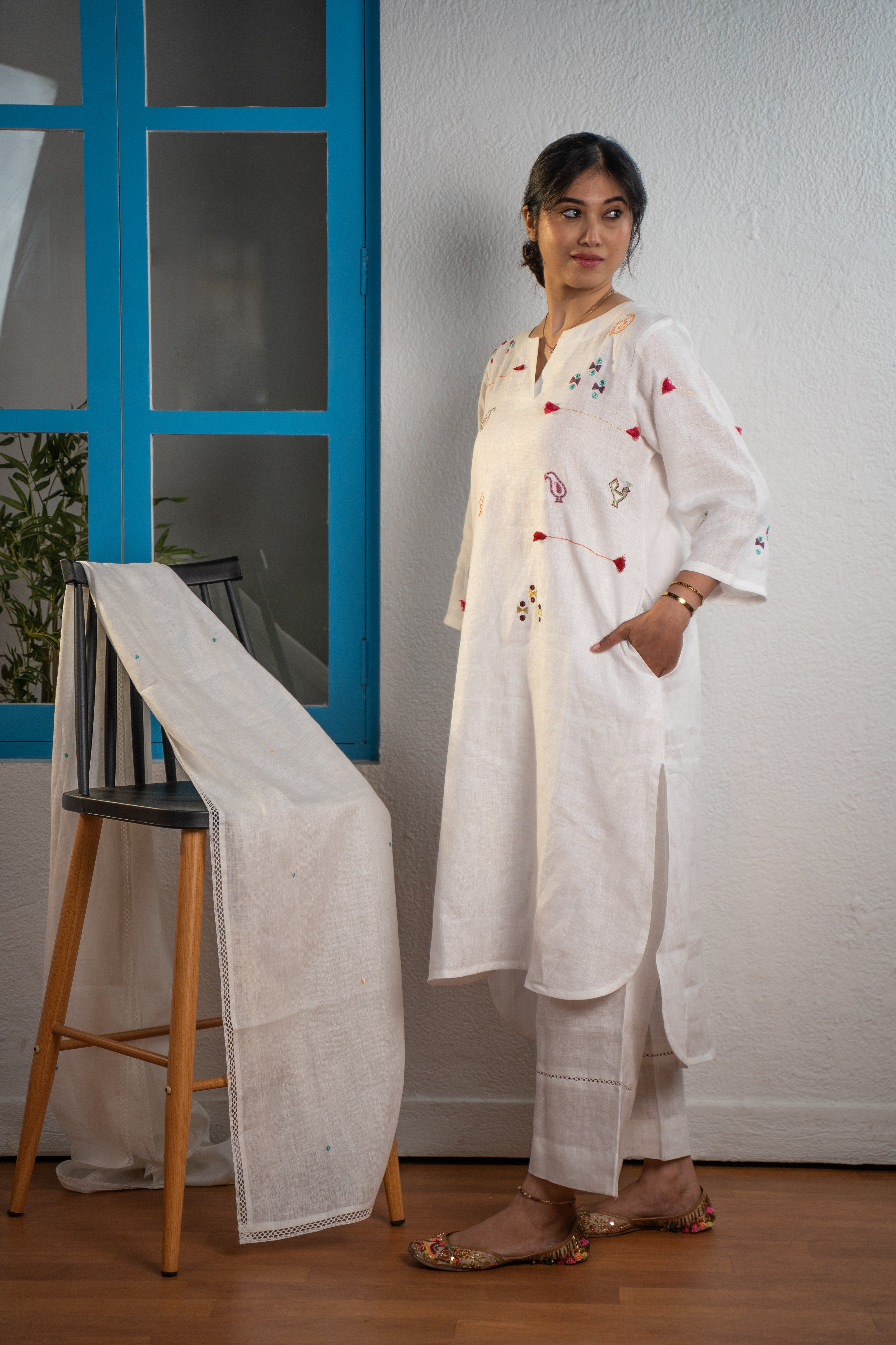 FEATHER WHITE LINEN KURTA PANT