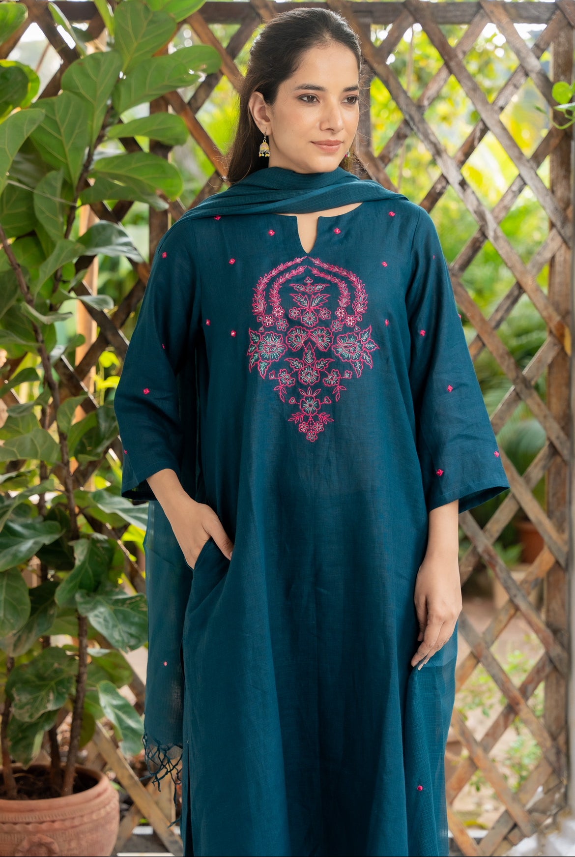 PEACOCK BLUE LINEN SET