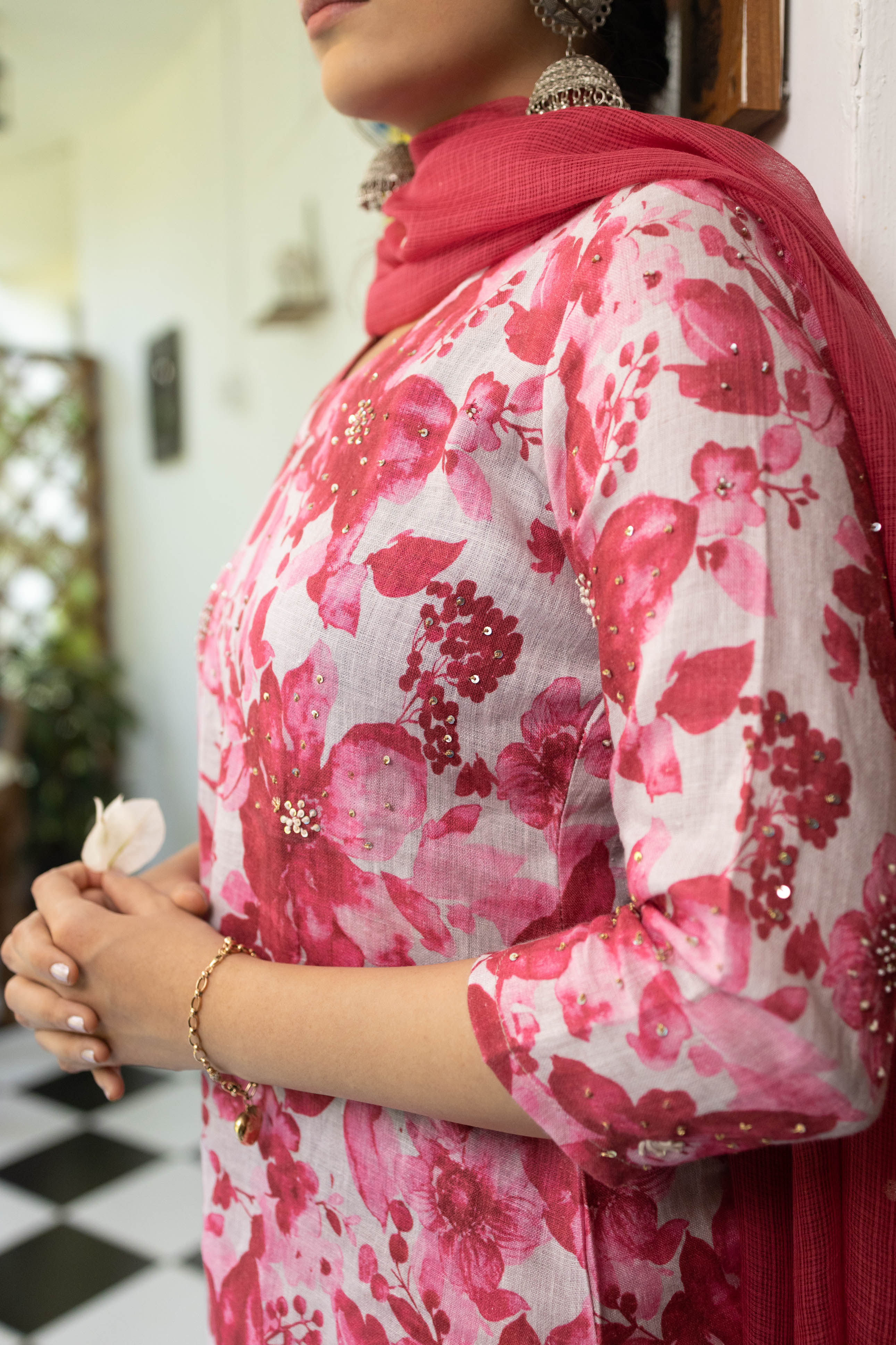 PALE PINK FLORAL LINEN SET