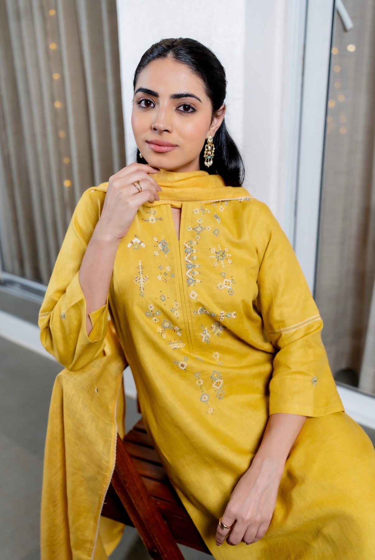 Old Gold Mustard Linen Set
