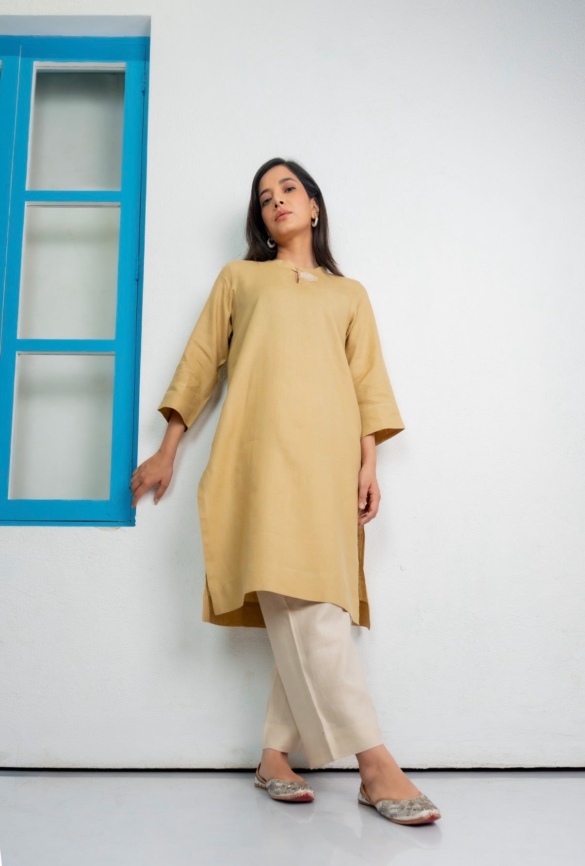 Old Yellow-Ivory Linen Pair