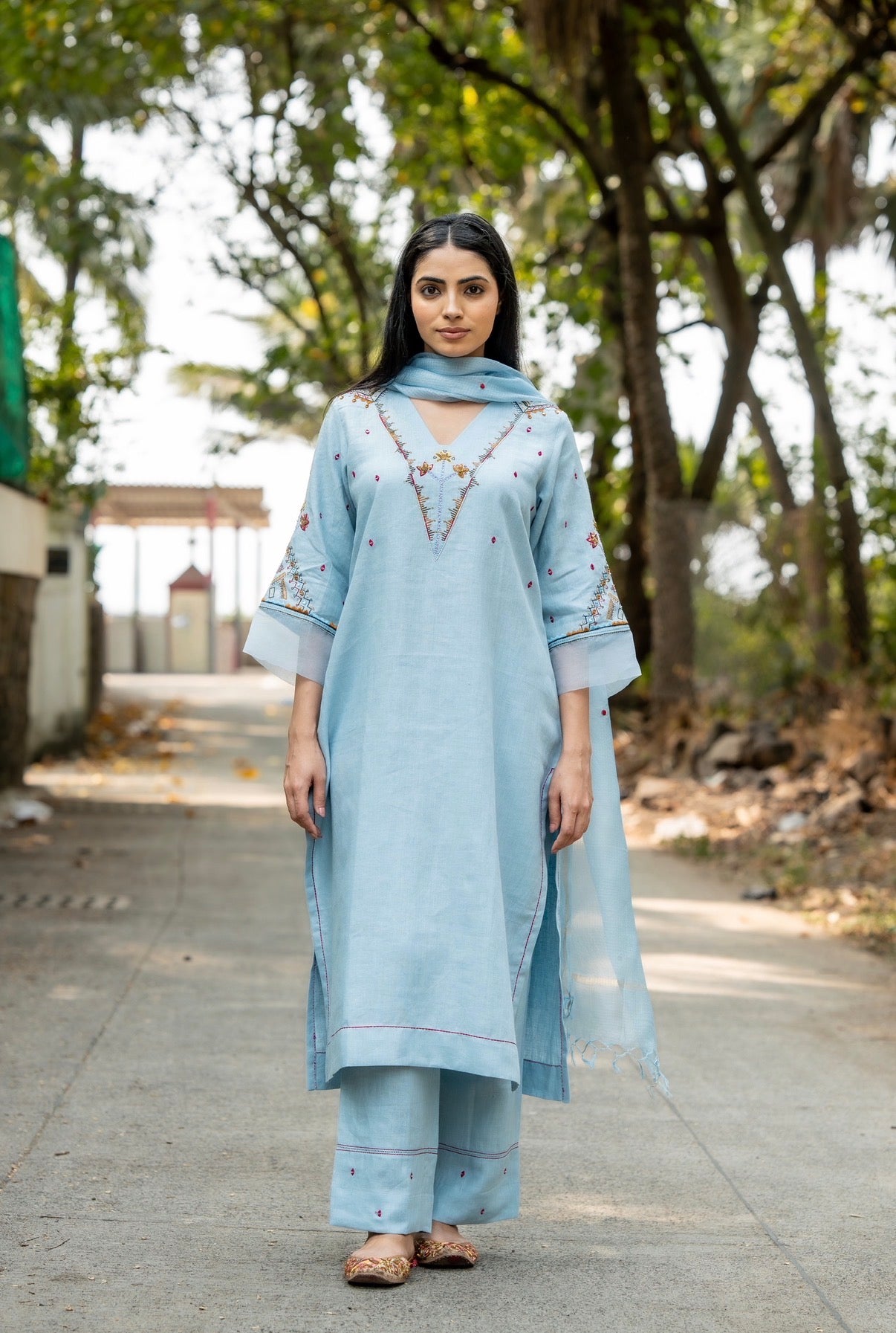 Blossom Blue Linen Set