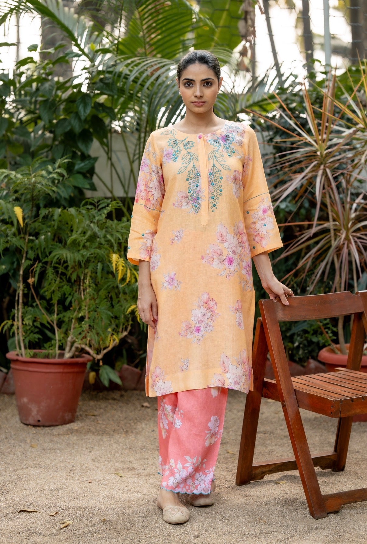 Bright Flower Linen Pair