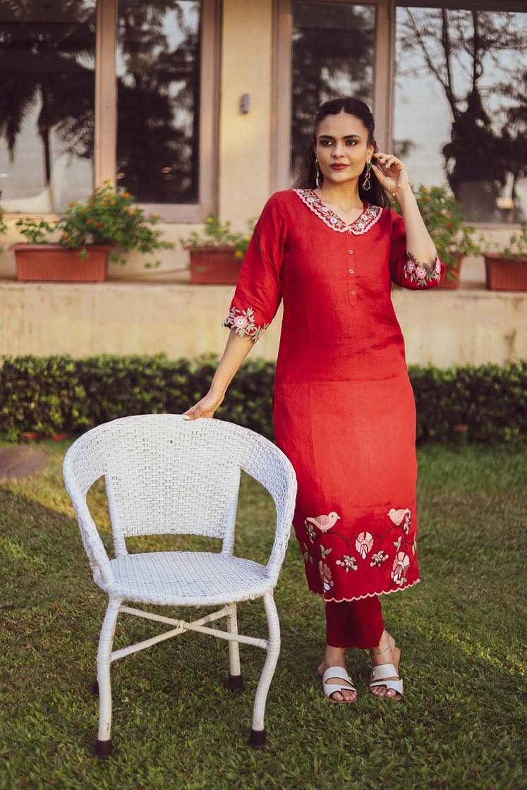 SCARLET RED LINEN PAIR - Siara Women