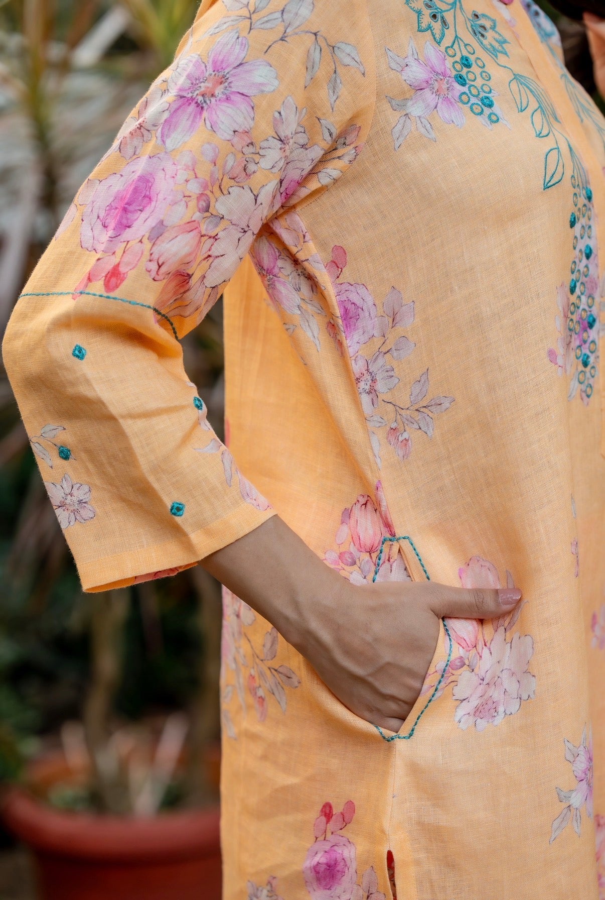 Bright Flower Linen Pair