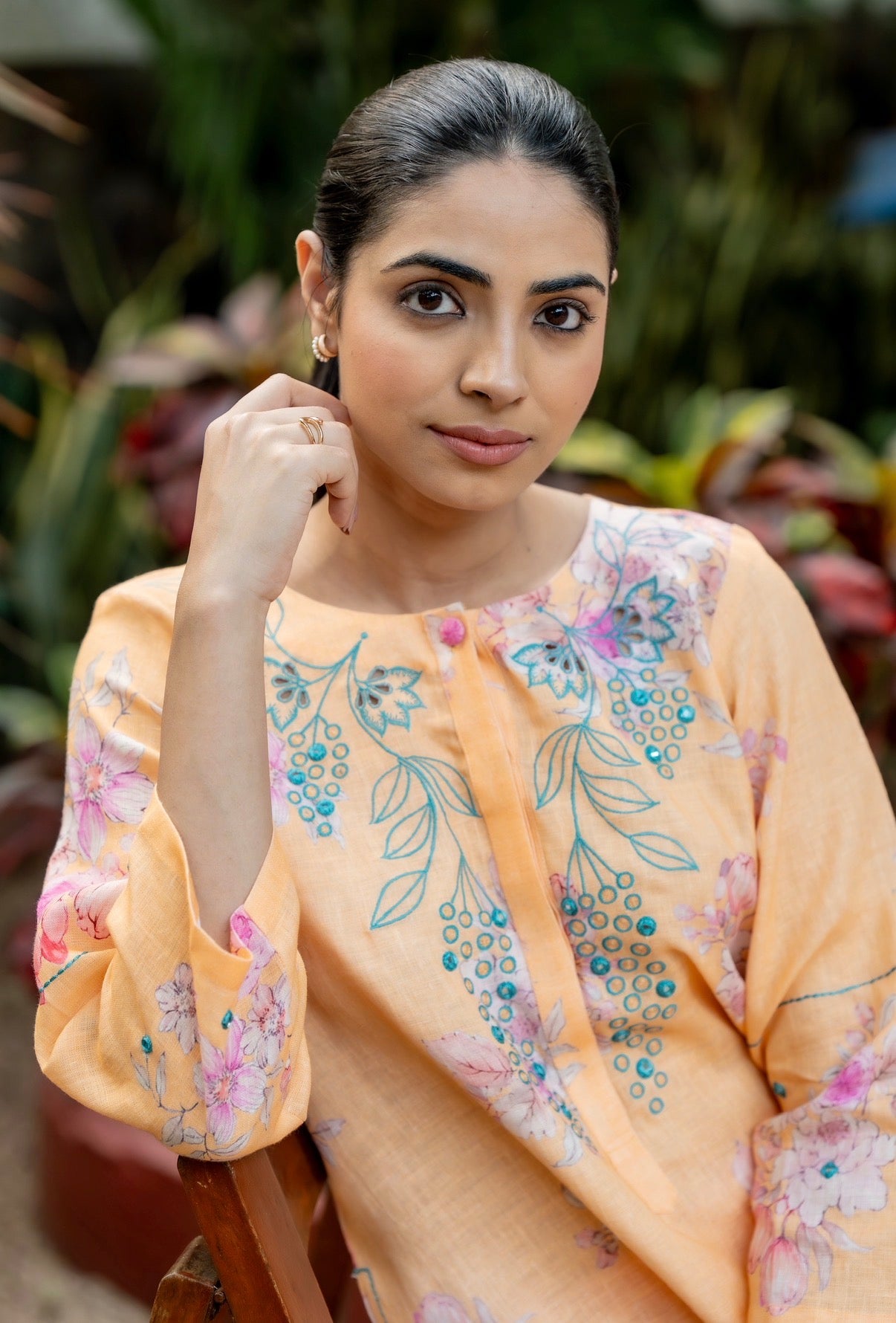 Bright Flower Linen Pair