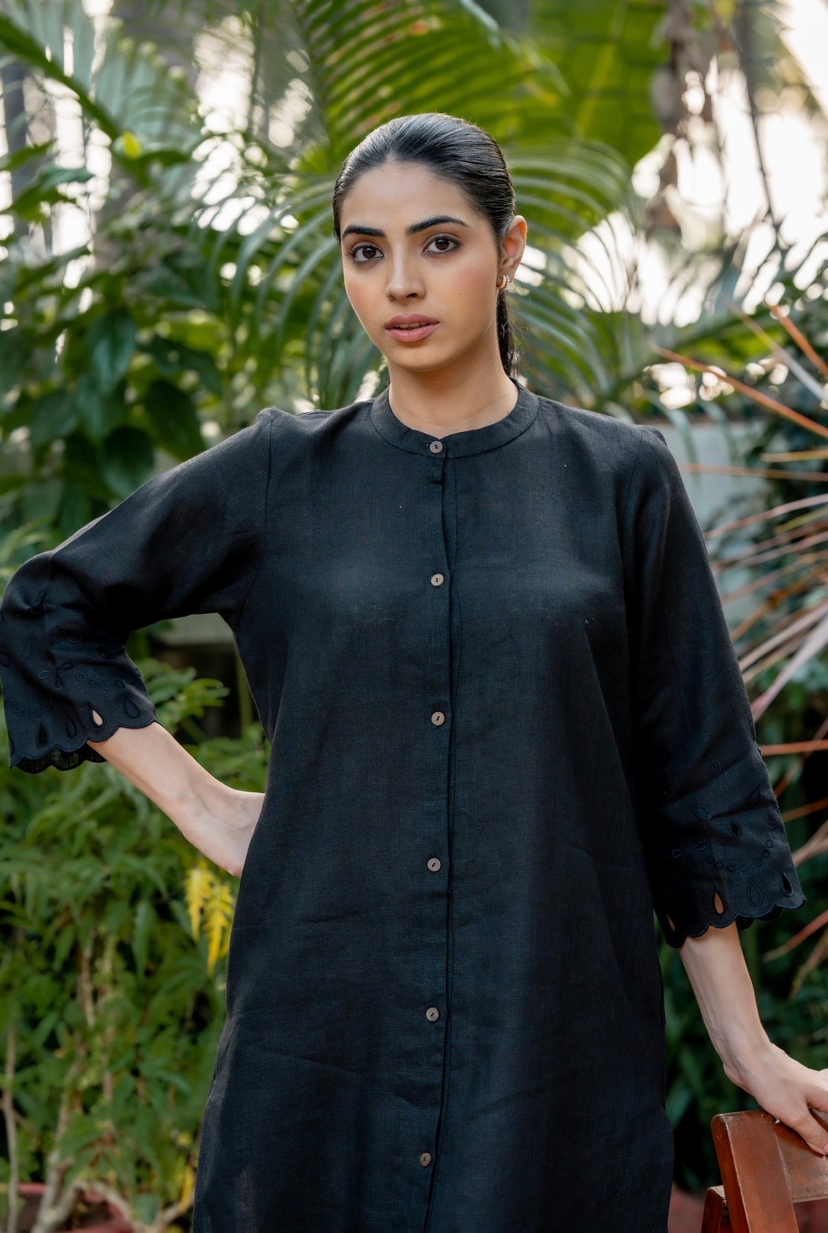 Black Taupe Linen Pair