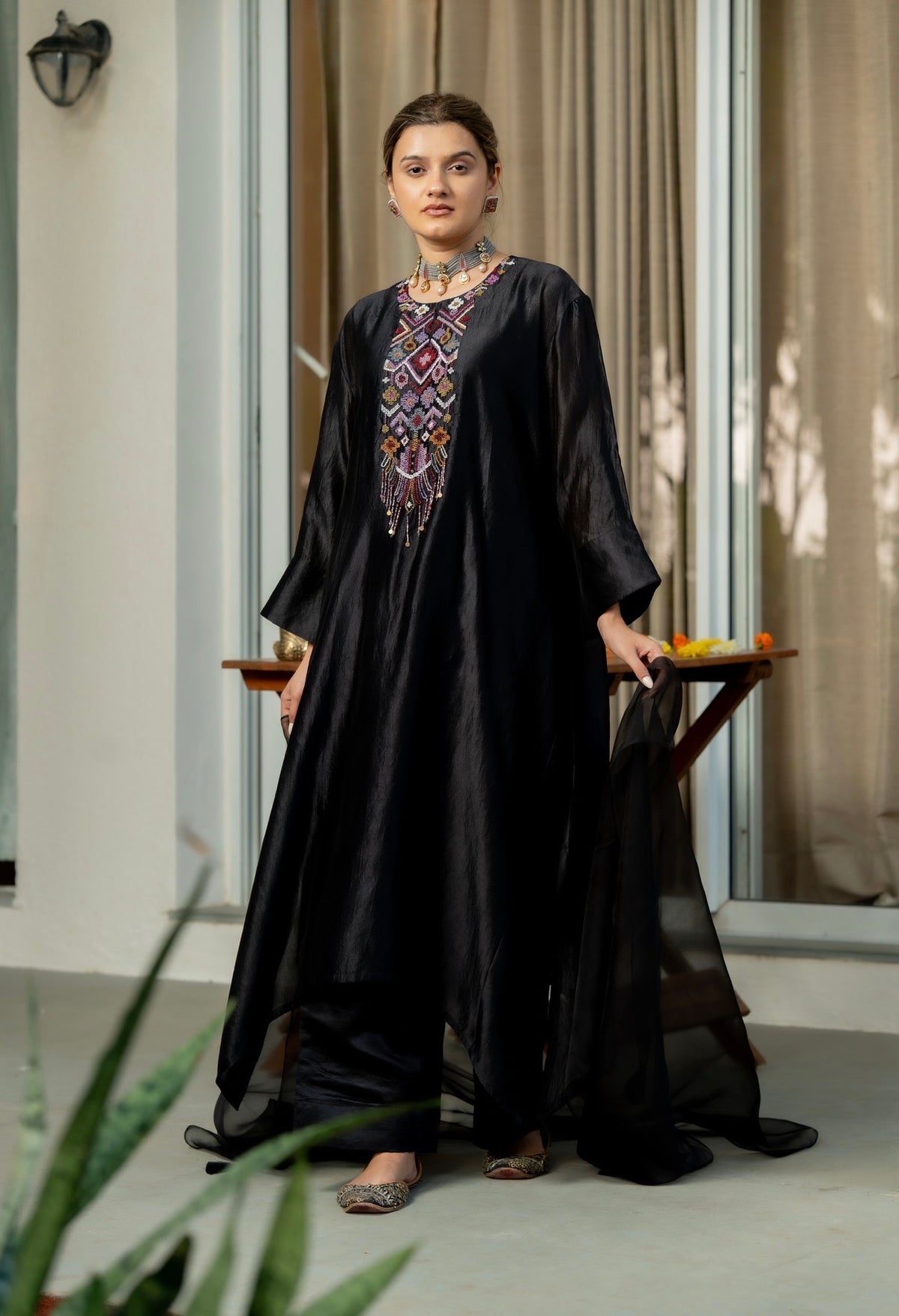 Ebony Black Kora Silk Set