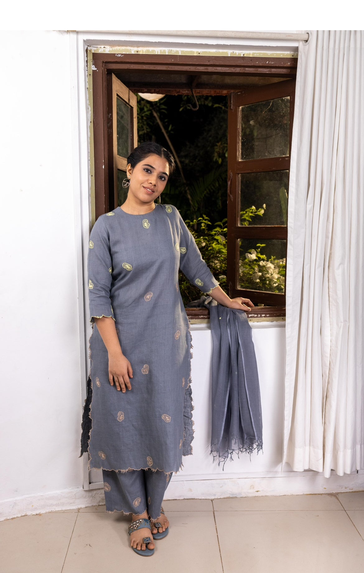 BIRD BLUE LINEN SET