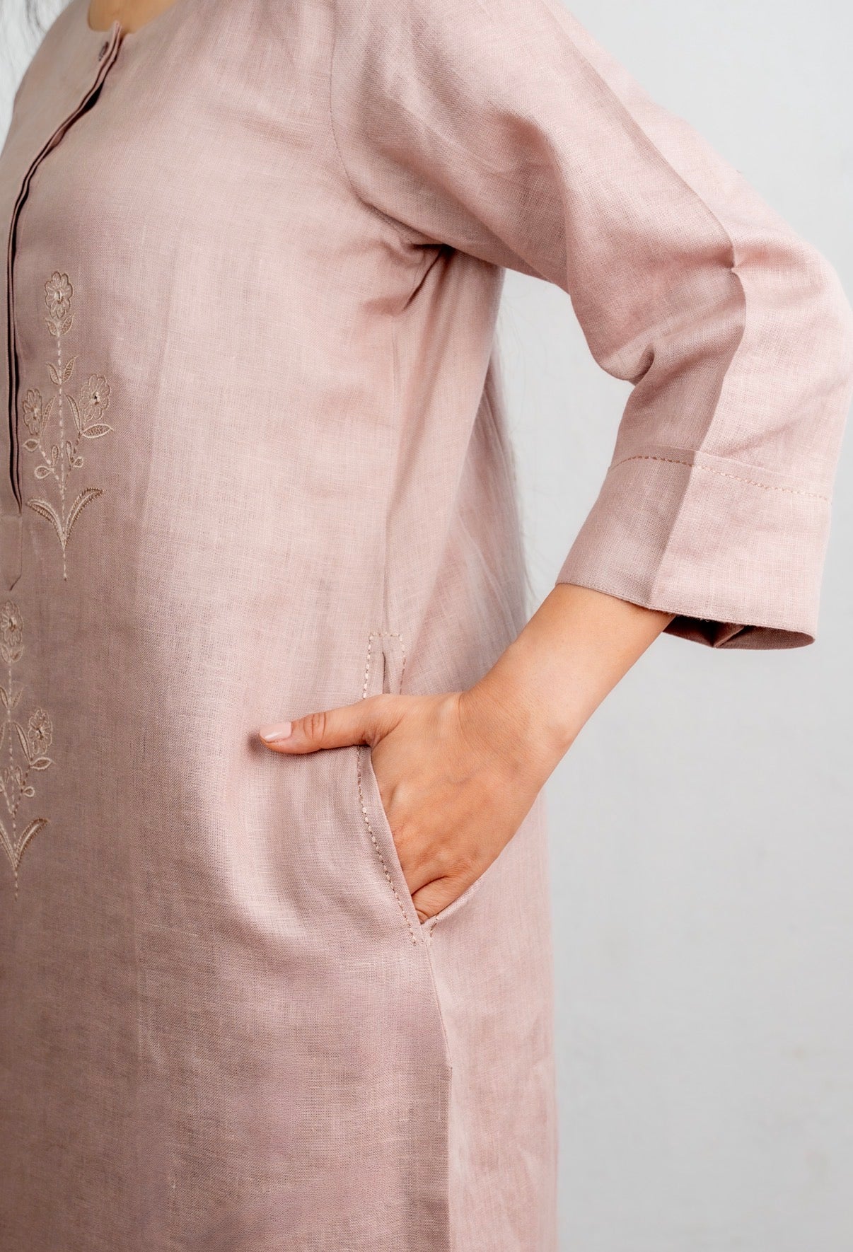 Rose Taupe - Black Linen Pair