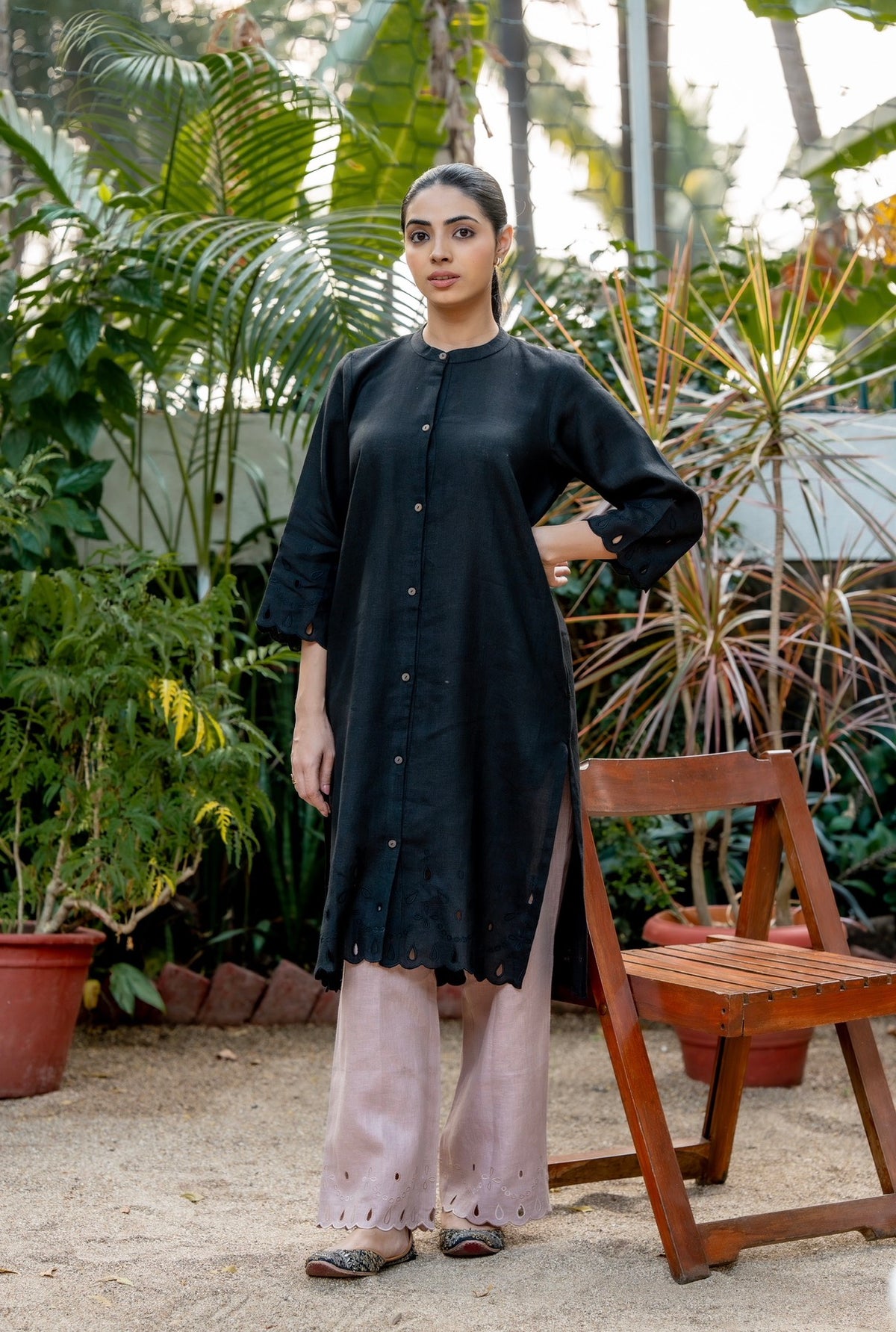 Black Taupe Linen Pair