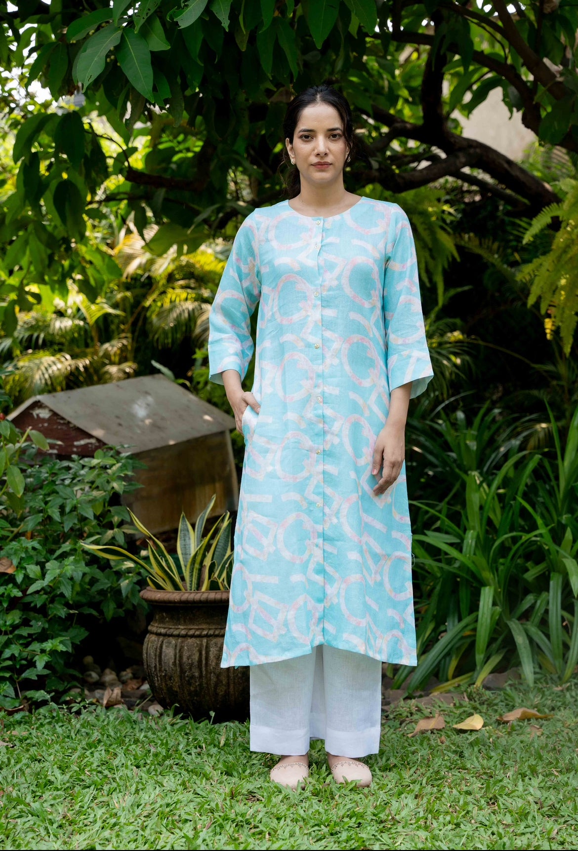 ICE-BLUE LINEN PAIR