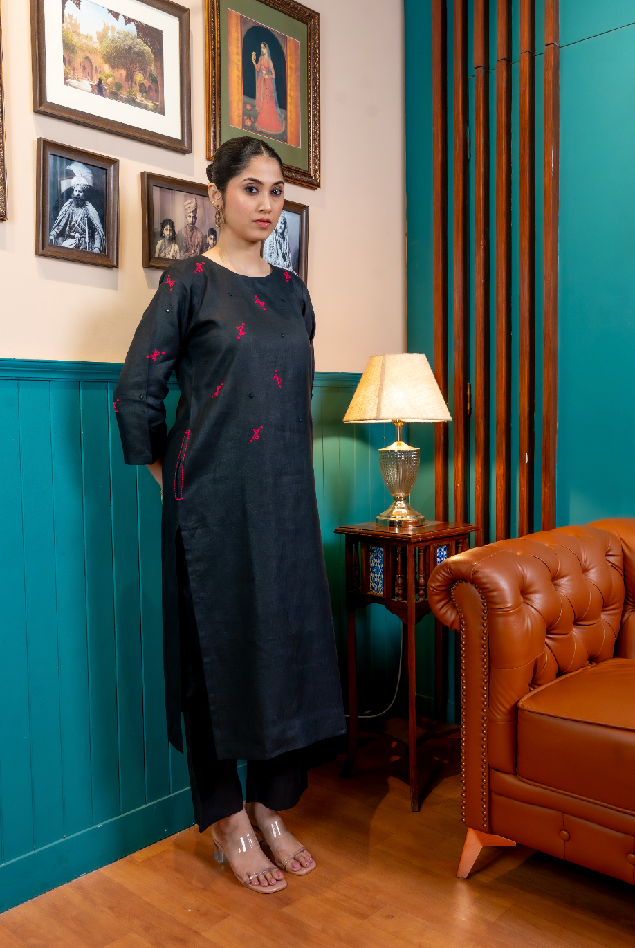Coal Black Linen Pair