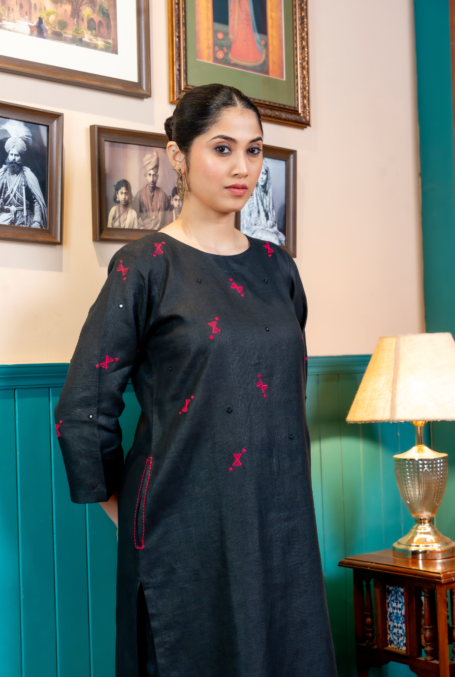 Coal Black Linen Pair
